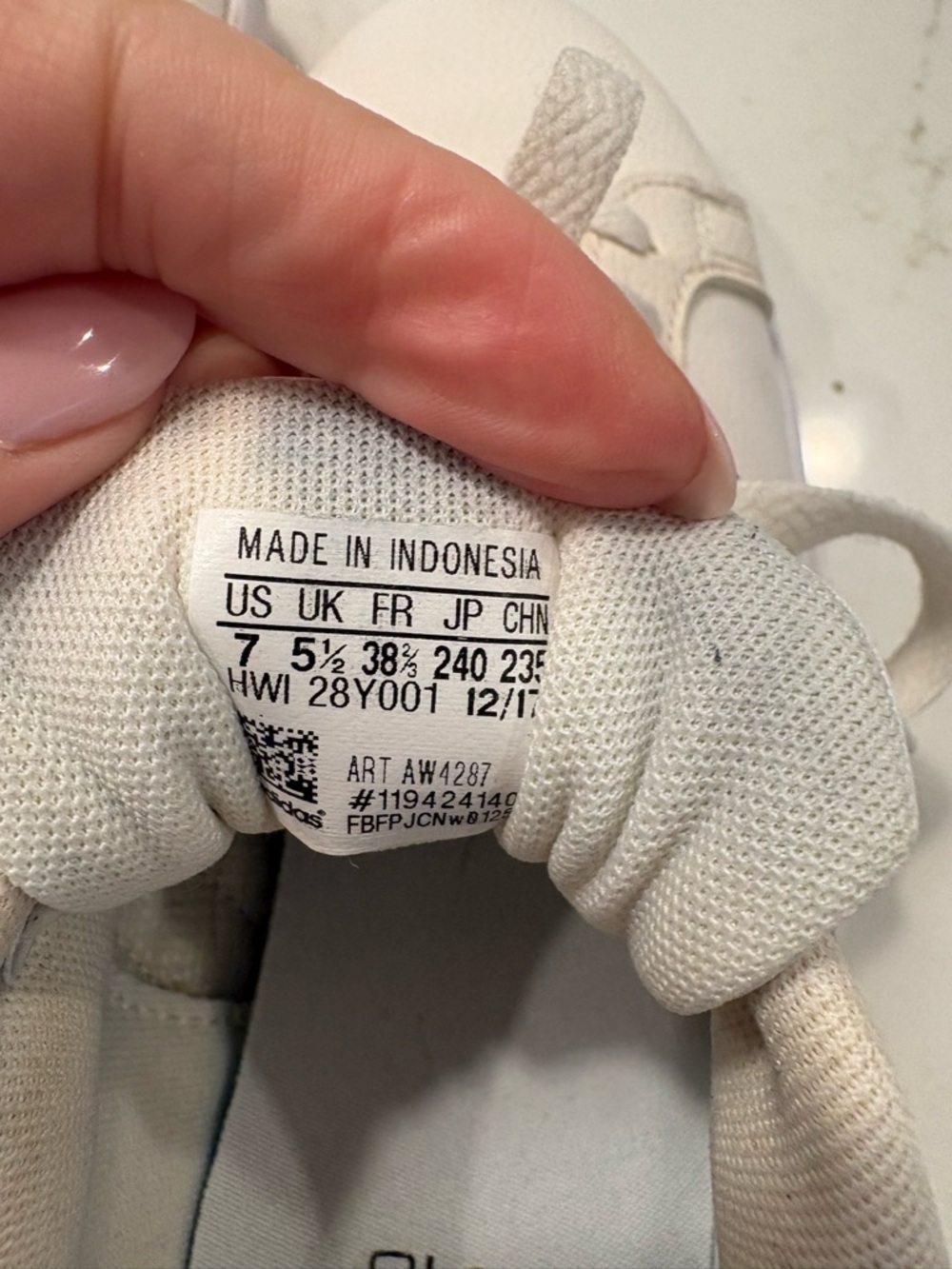 Adidas White Sneakers with Black Three Stripes - Picture 5 of 7
